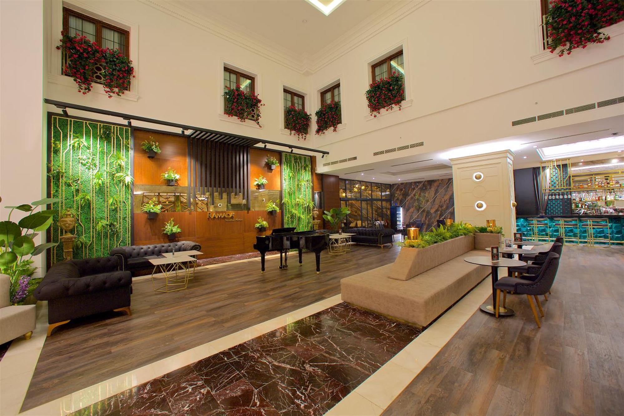 Ramada By Wyndham Istanbul Merter المظهر الخارجي الصورة Lobby