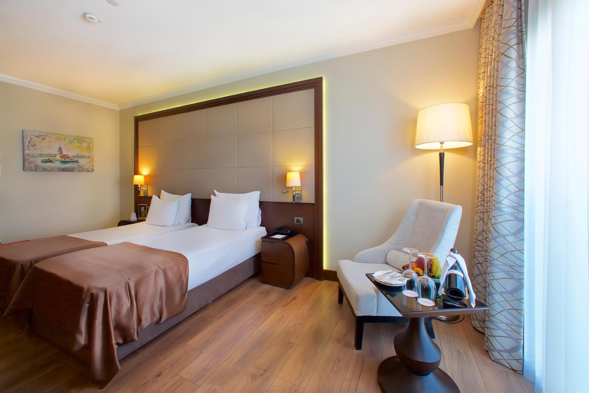 Ramada By Wyndham Istanbul Merter المظهر الخارجي الصورة A room at the hotel