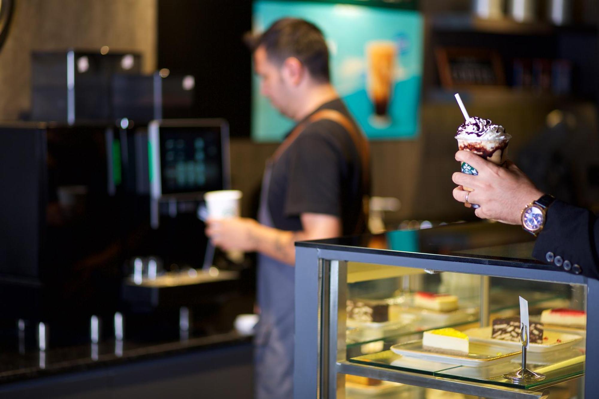 Ramada By Wyndham Istanbul Merter المظهر الخارجي الصورة A coffee shop in Bangkok, Thailand