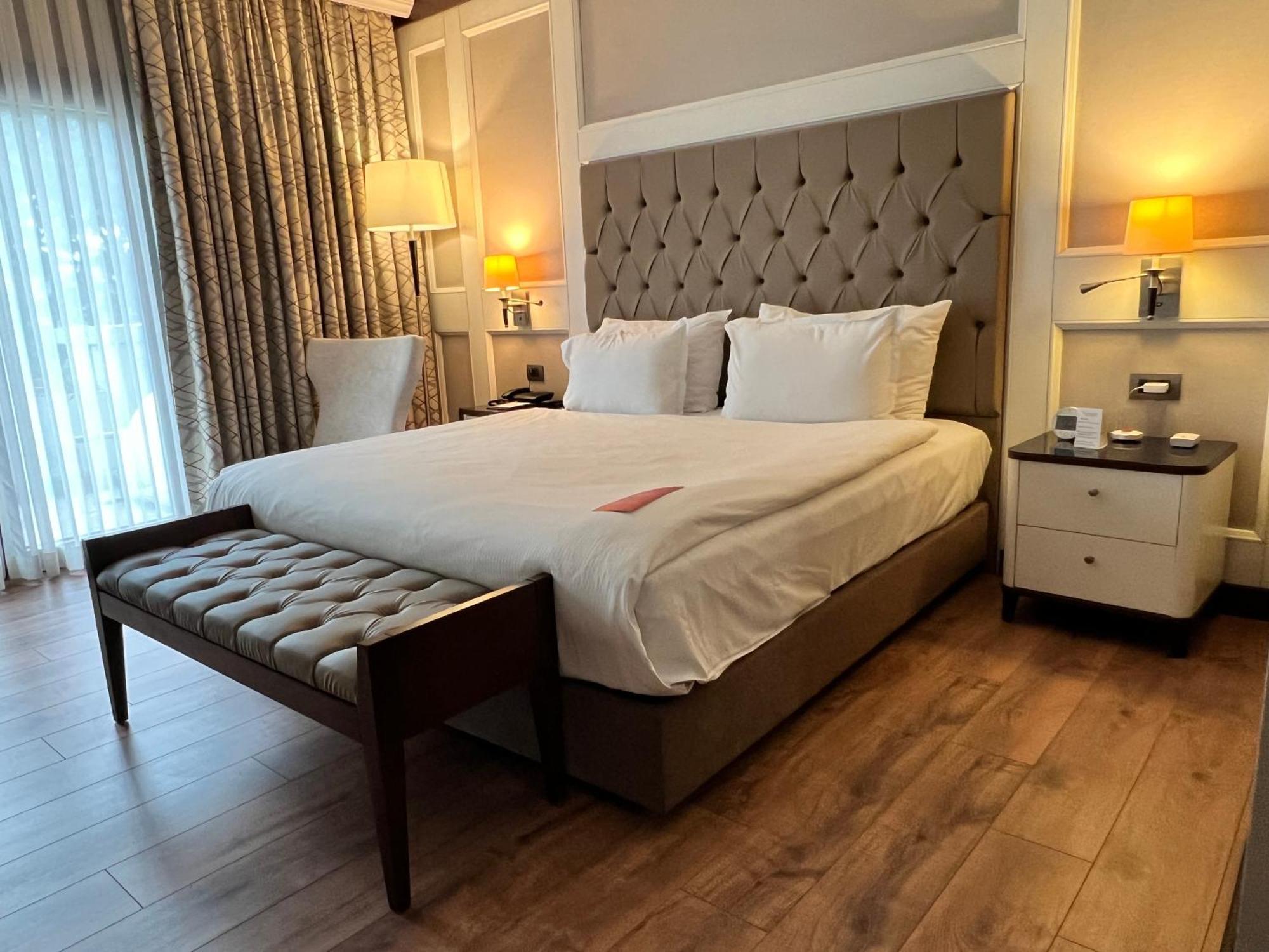 Ramada By Wyndham Istanbul Merter المظهر الخارجي الصورة A bedroom at the hotel